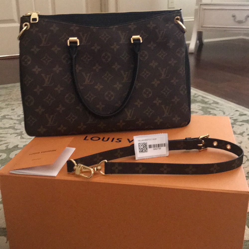 Louis Vuitton Pallas Ming Full Noir